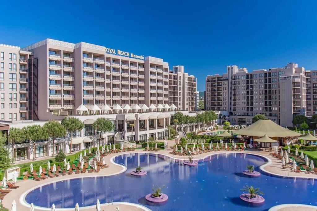 Barcelo Royal Beach - Prestige Apartments 阳光海滩 外观 照片
