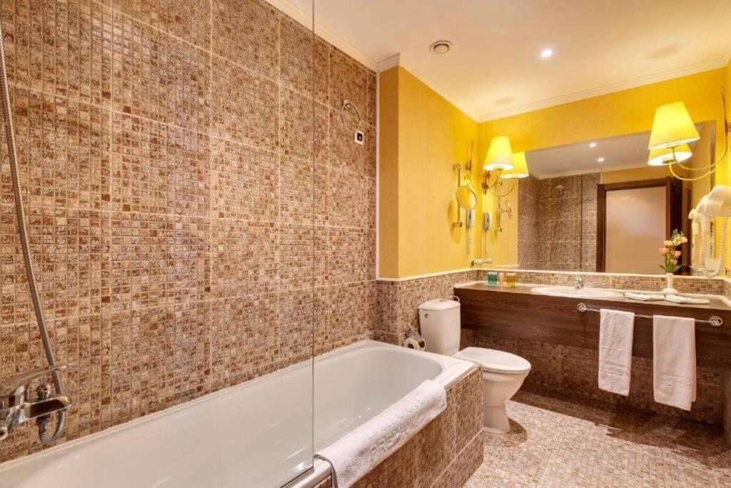 Barcelo Royal Beach - Prestige Apartments 阳光海滩 外观 照片